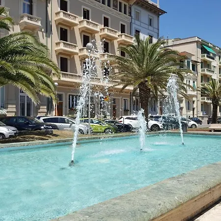 In Guest - Versilia Mare 1923 ゲストハウス ヴィアレッジョ